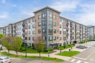 4000 Riverside Station Blvd, Secaucus, NJ 07094