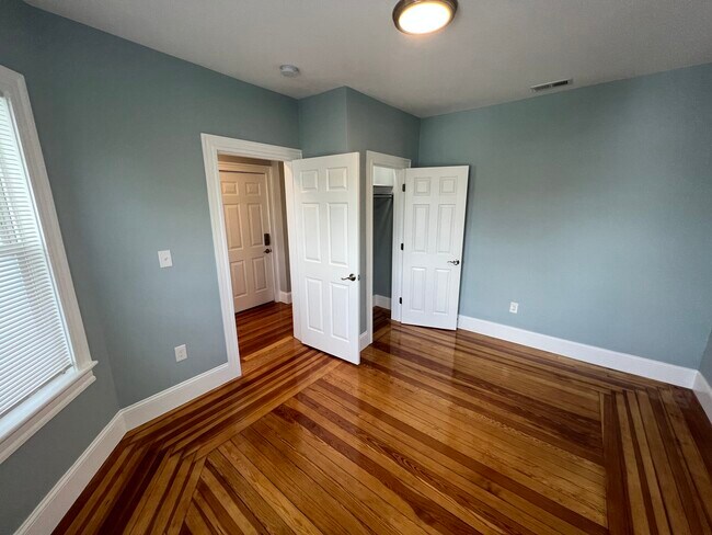 33 Hancock St unit 3, Somerville, MA 02144 - photo 5