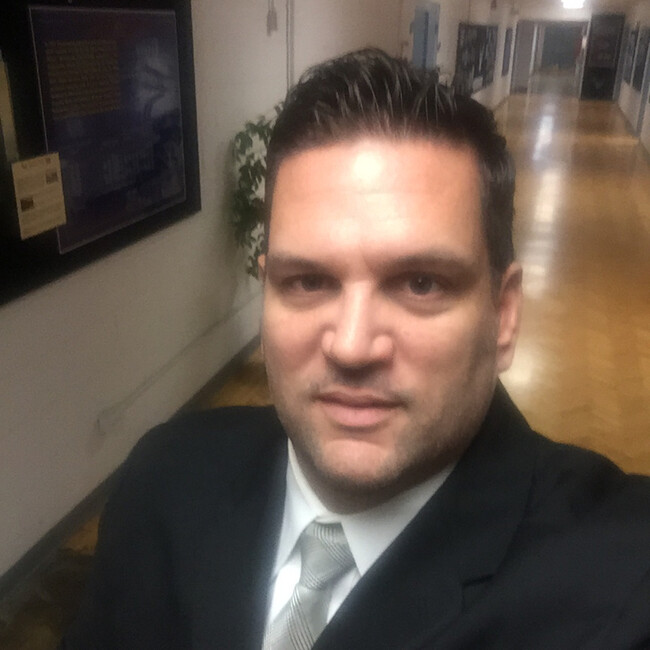 Agent Photo