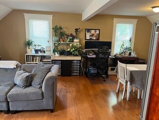 312 N Main St Unit 312 Upper 1-BR, Minoa, NY 13116