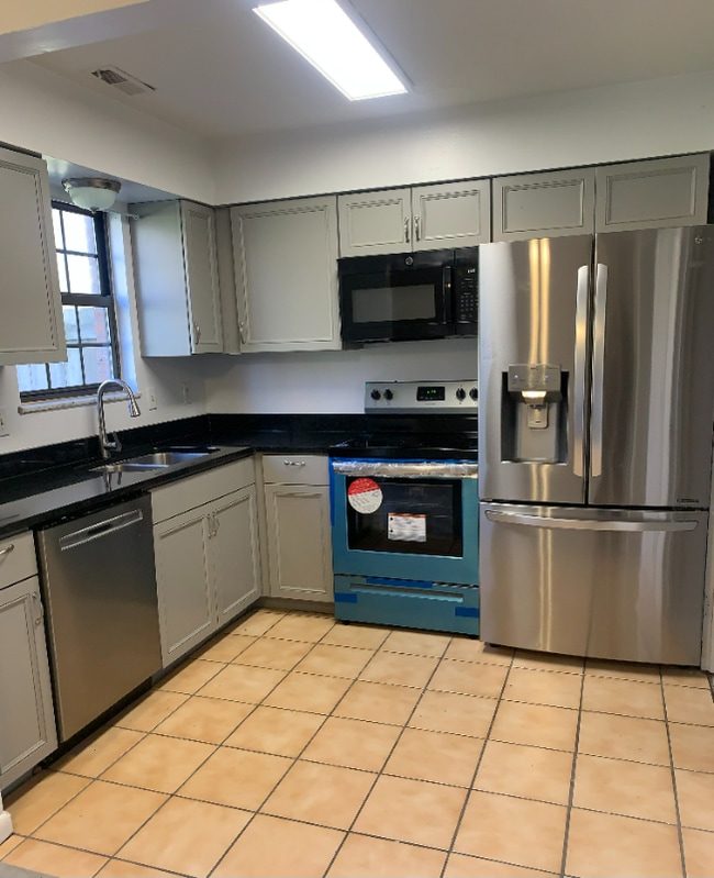 724 Ohio Pike, Cincinnati, OH 45245