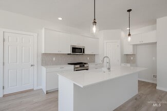 1424 W Bass River Dr, Meridian, ID 83642