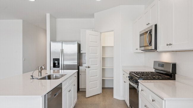 22108 N Dawn View Dr, Maricopa, AZ 85139 - photo 5