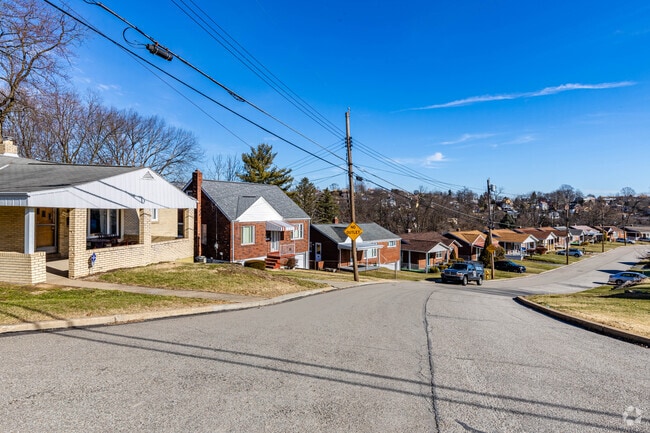 Lincoln Place streets offer ample street parking for residents and their guests.