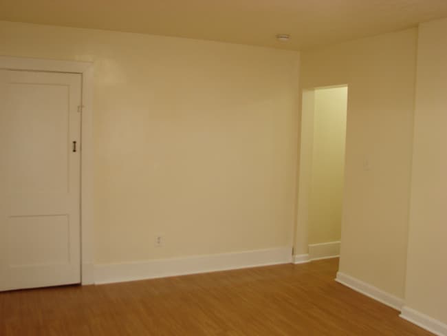 721 Main St unit 2, Bentleyville, PA 15314 - photo 7