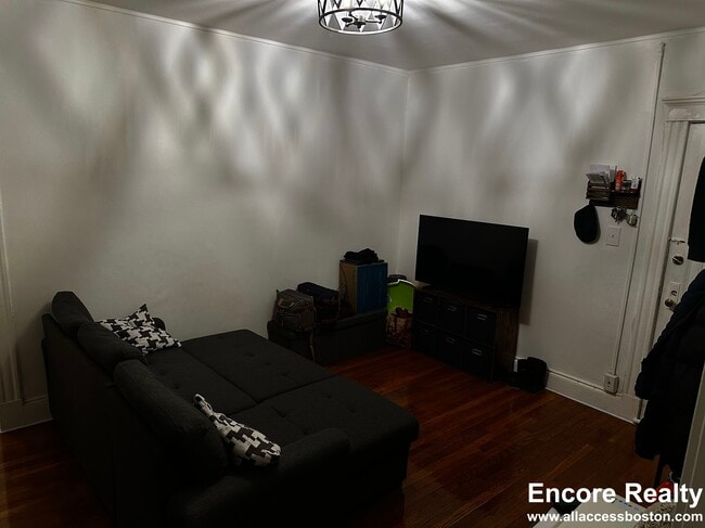 110 Brainerd Rd unit 13, Allston, MA 02134 - photo 6