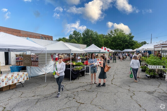 Cobblestone Farmers Market is just minutes from the Wachovia Highlands neighborhood.