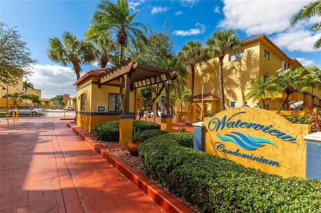 14931 SW 82nd Ln unit 205, Miami, FL 33193 - photo 6