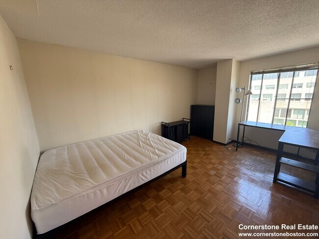 1580 Massachusetts Ave unit 8D, Cambridge, MA 02138 - photo 6