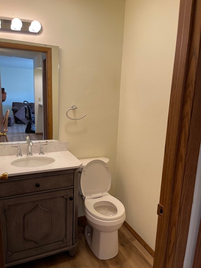 Royal Heights, Charleston, IL 61920 - photo 4