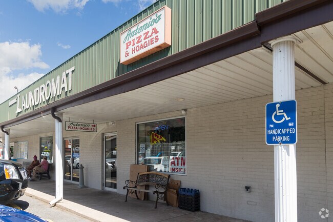 Antonio’s Pizza and Hoagies near Foster Park offers dine-in seating and carryout slices.
