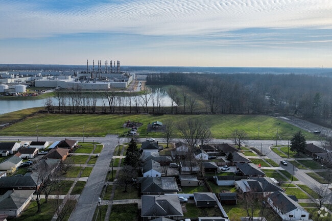 A neighborhood in Sheffield Lake overlooks the Sheffield Ford Assembly plant.
