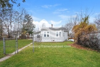 226 E Fairview Ave, South Bend, IN 46614