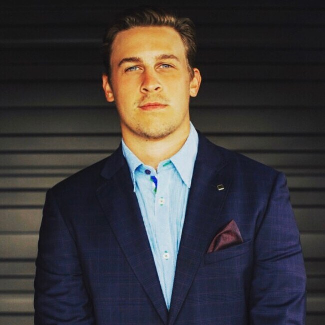 Agent Photo