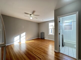 914 W Dakin St Unit 914-207, Chicago, IL 60613
