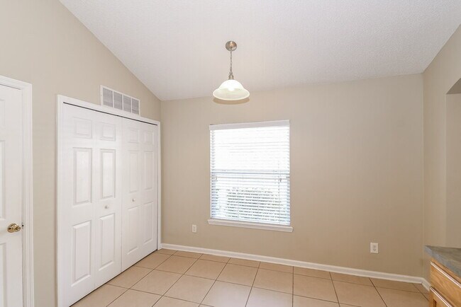 9425 Harrier Ct, Jacksonville, FL 32221 - photo 6