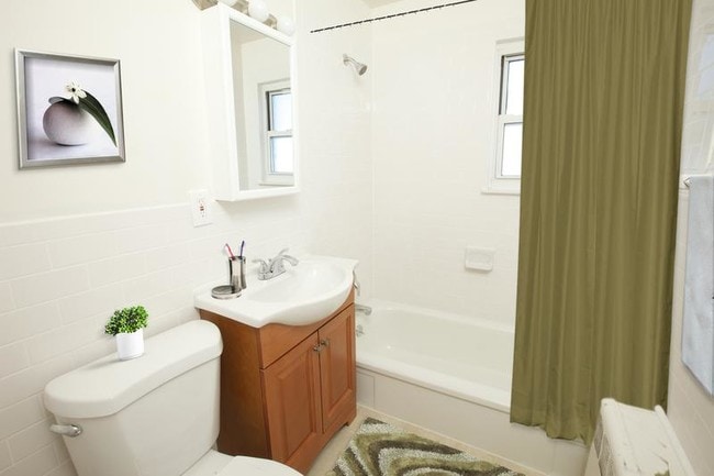 Copper Ridge Apartments, North Arlington, NJ 07031 - photo 6