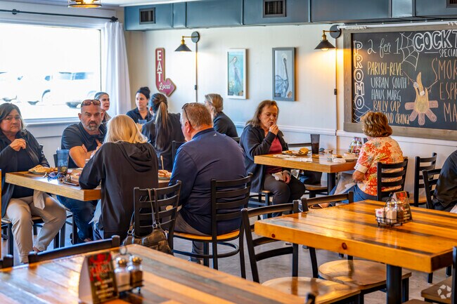 531 Liberty Cafe is just across the river from Houma Heights and has bistro food and drinks.