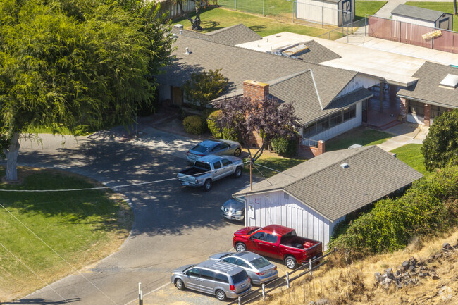 The entrance to Grace Bishop School in Merced.
