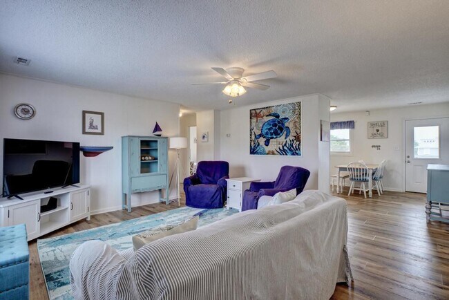 410 S Anderson Blvd unit 410 S. Anderson Blvd, Holly Ridge, NC 28445 - photo 2