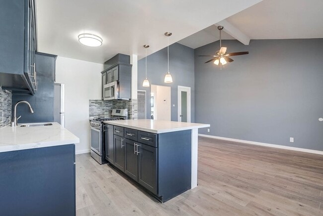 Mid-Century Property Amid South LA’s Vital Commercial Corridor, Los Angeles, CA 90043 - photo 2