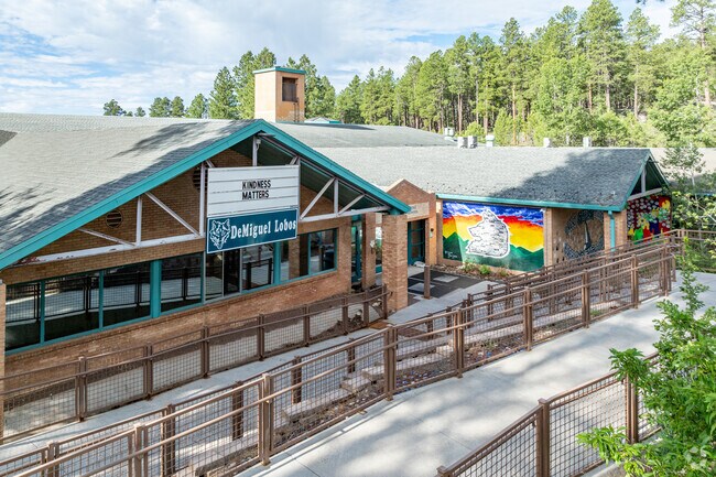 Manuel De Miguel Elementary School has amazing afterschool programs.