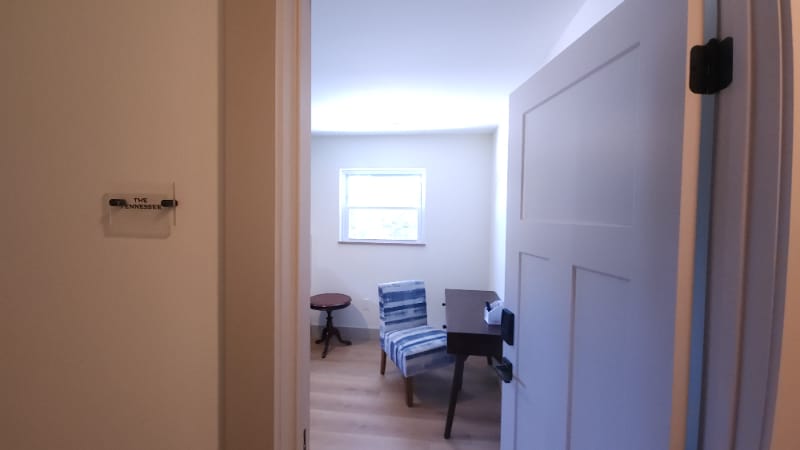 1704 S Forest Dr, Knoxville, TN 37920 - photo 1