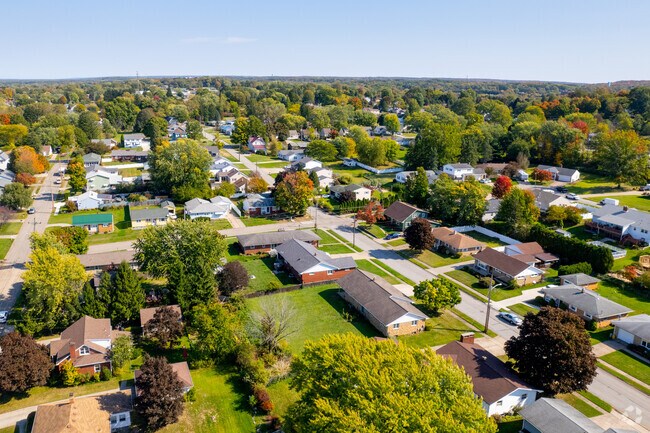 Mercyhurst is a neighborhood along Erie’s southern boundary.