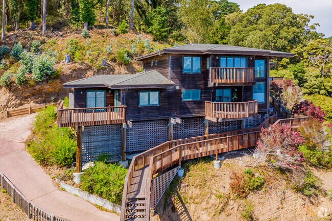A wood cottage on the hillside of Pedro Point.