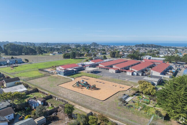 Redwood Elementary School