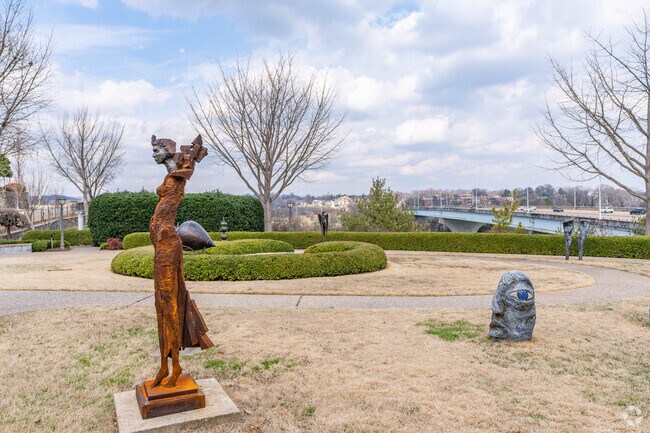 Arts District is home to the Sculpture Gardens Park on the river.