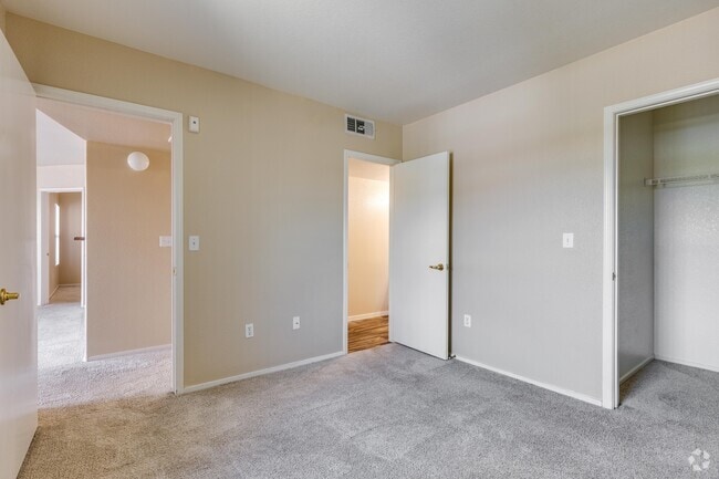 Pinehurst Condominiums, Las Vegas, NV 89118 - photo 7