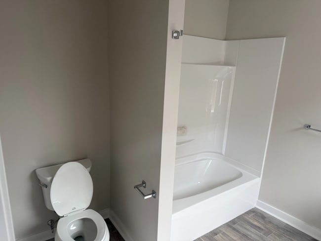 501 Linden St unit 1, Scranton, PA 18503 - photo 2