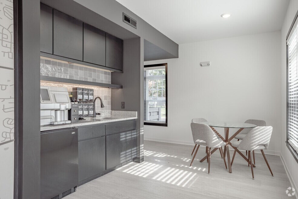 Flats at Powell, Powell, OH 43065 - photo 2