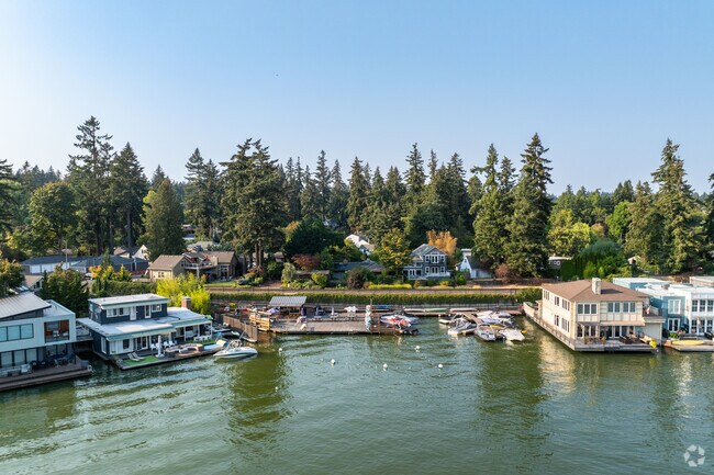 The Lakewood Bay Community Club is a relaxing destination for Evergreen residents.