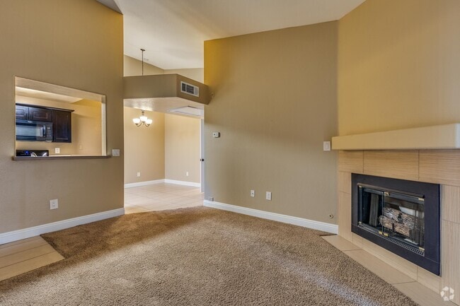 1 BR, 1 BA - 725 SF