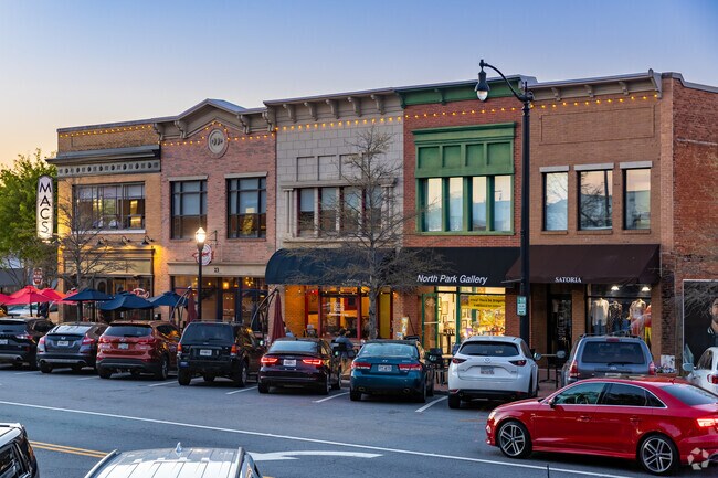 Downtown Marietta features charming retail and restaurant storefronts.