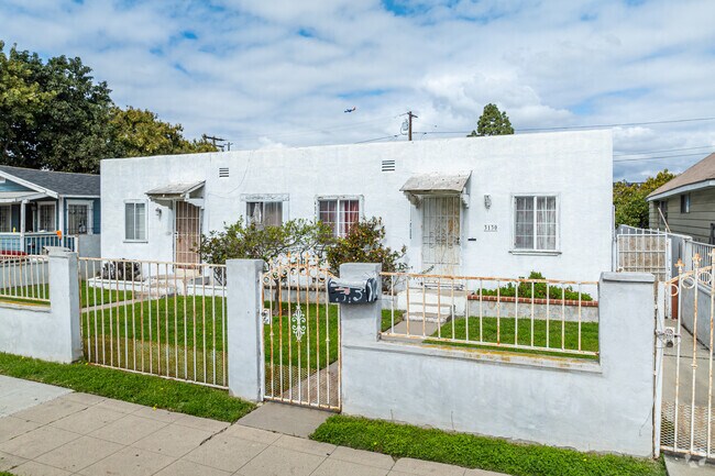 Post War minimillist ranch homes are numerous in Stockton.