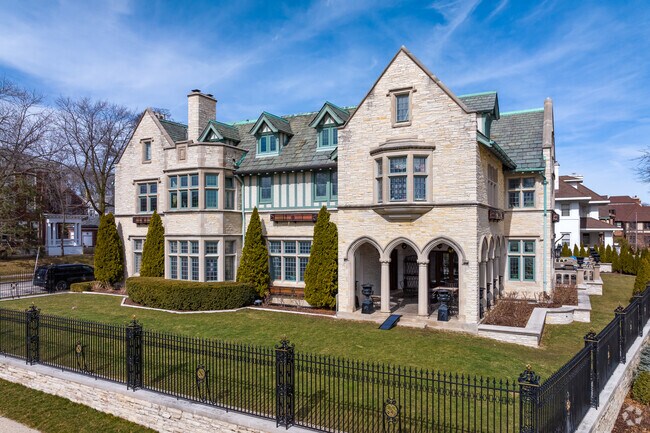 Near Lake Drive on the Upper East Side you'll find the neighborhoods grandest homes.