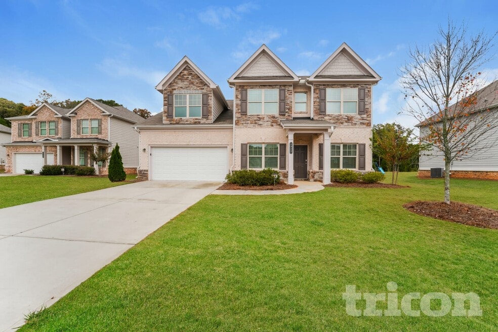 4342 Bella View Dr, Snellville, GA 30039 - photo 1