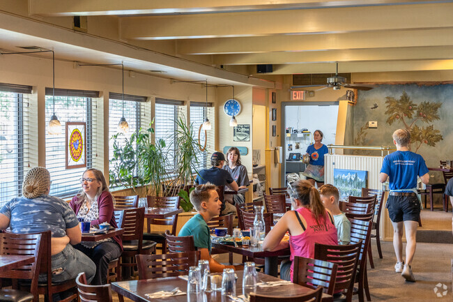 Small cozy restaurants serve University North students and residents.