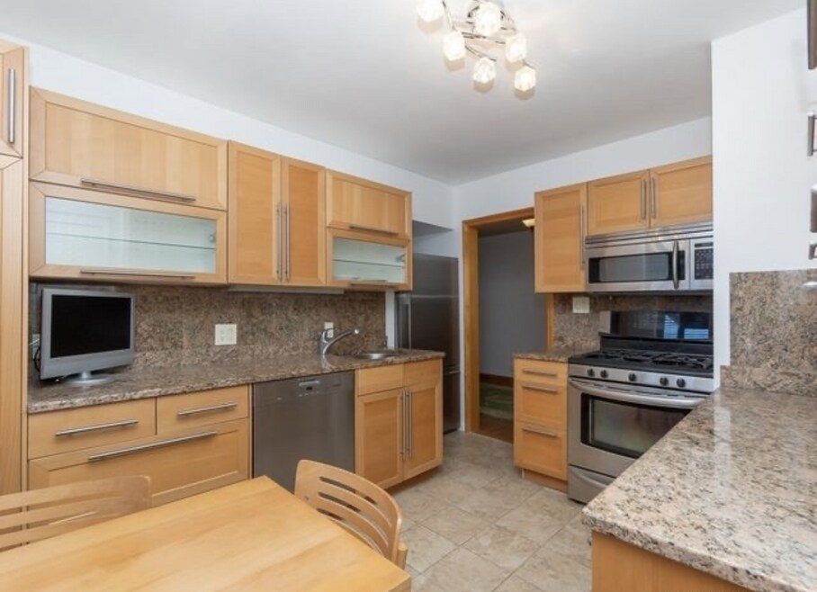 60 Sutherland Rd unit 4, Brighton, MA 02135 - photo 1