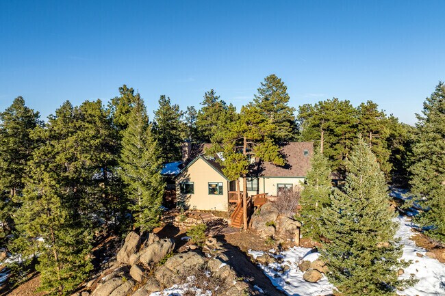 The average home size for a home in Doubleheader is around 2,423SF.