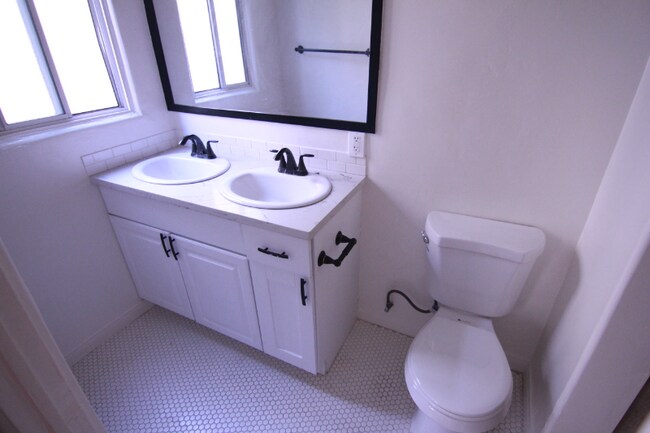 8517 Horner St unit 8, Los Angeles, CA 90035 - photo 3