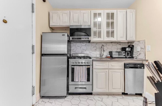 45 Monroe Place unit ID1359088P, Brooklyn, NY 11201 - photo 5