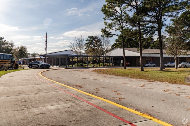 A covered walkways protects Ridgeview Elementary School students from the weather.