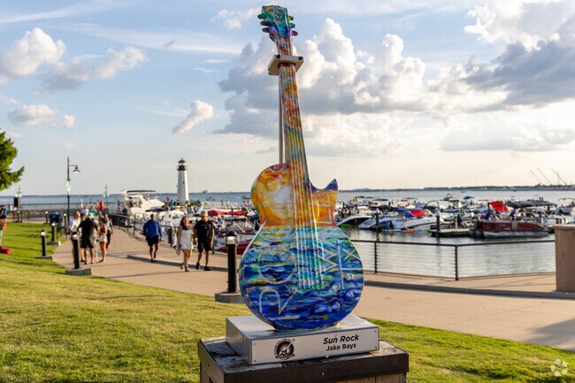 Examples of music being a highlight of Harbor District can be seen around the area.