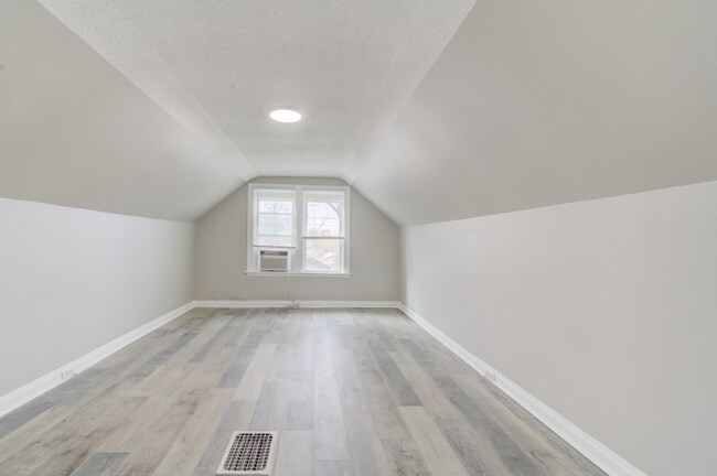 6024 Lucille Ave, Saint Louis, MO 63136 - photo 7