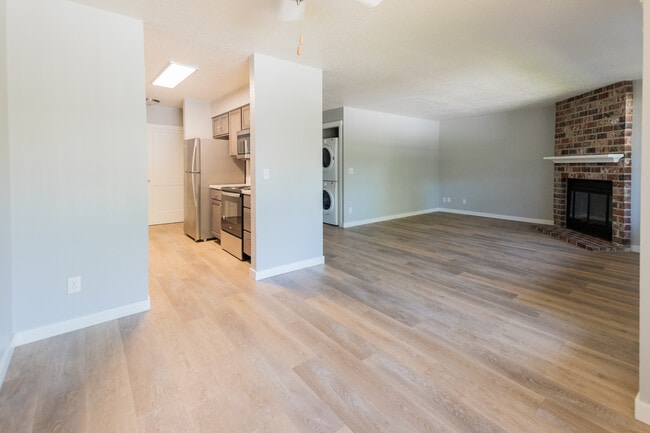 Devonshire Manor, Aloha, OR 97078 - photo 7