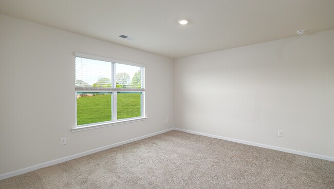 309 Oak Ridge Rd unit 36209211, Clinton, SC 29325 - photo 5